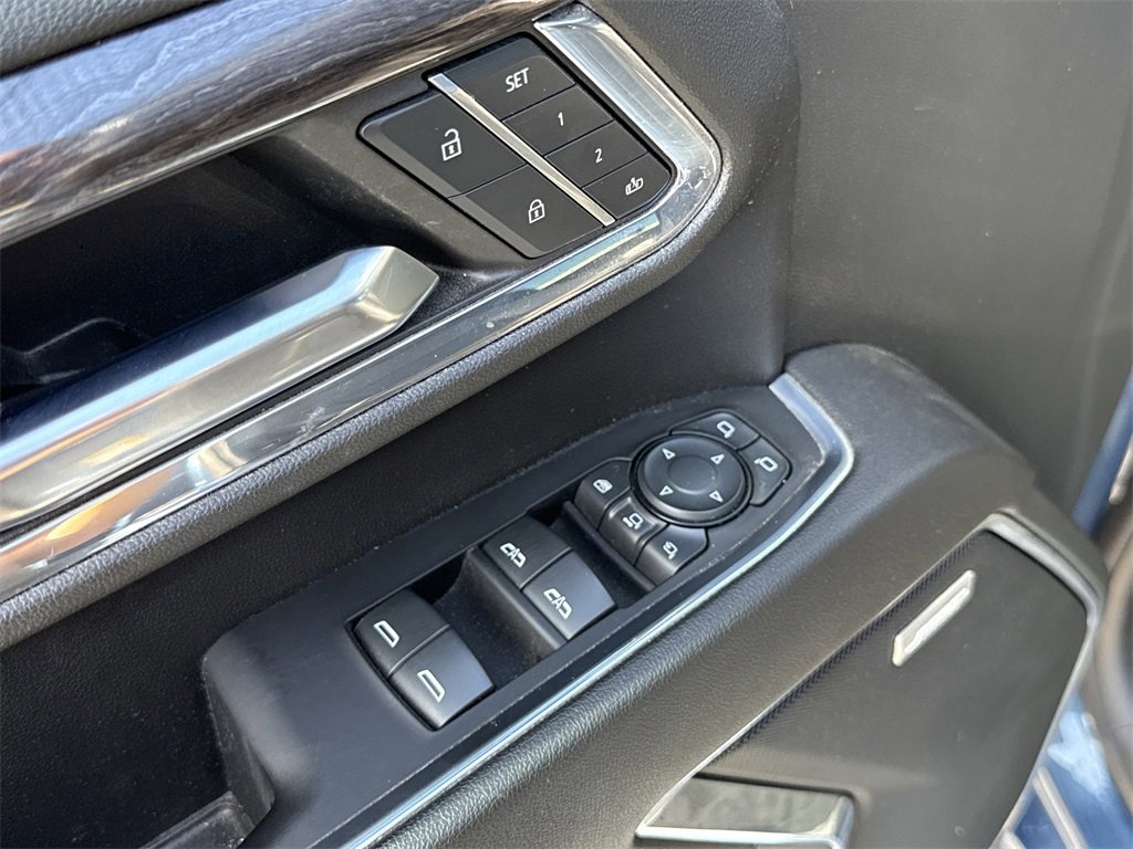 Used 2024 Chevrolet Silverado 2500 LTZ w/ LTZ Texas Edition image 11