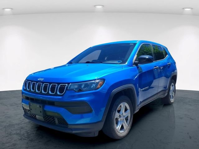 Used 2023 Jeep Compass Sport AWD/4WD image 2