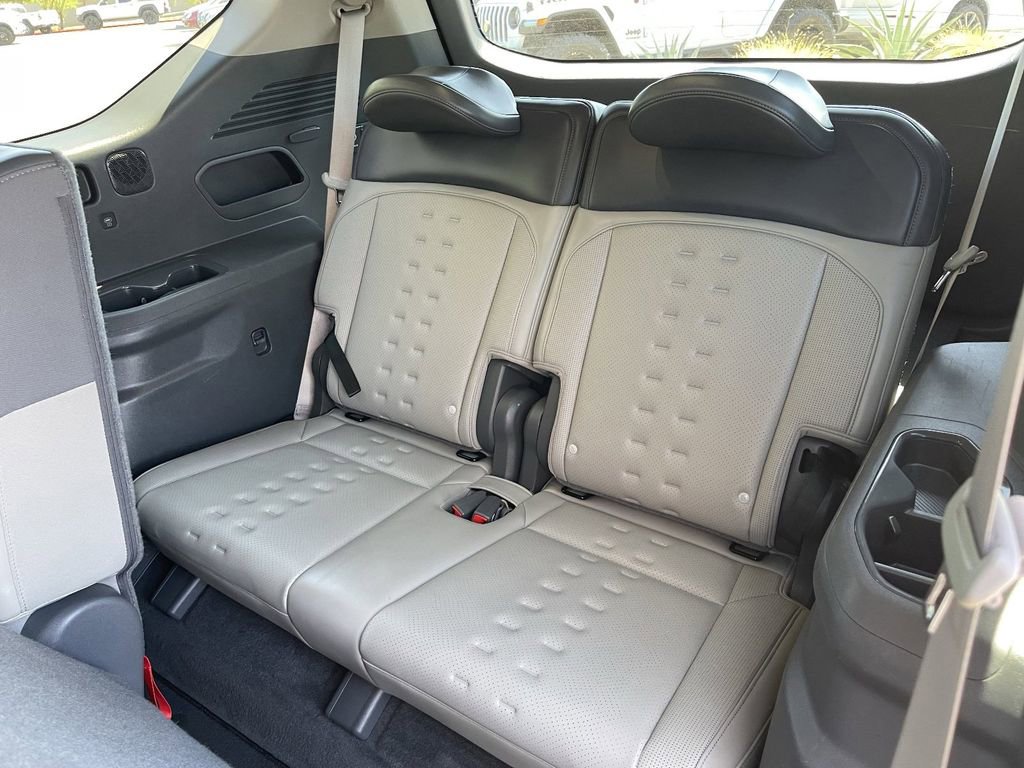 Used 2024 Kia EV9 Wind image 18