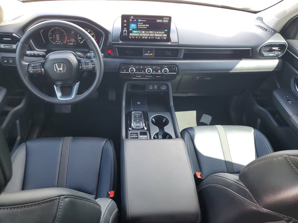 Certified 2025 Honda Pilot EX-L image 17