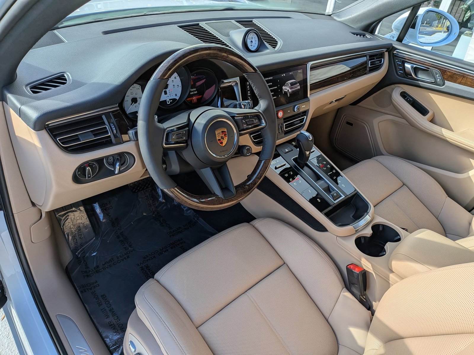 New 2026 Porsche Macan S image 4