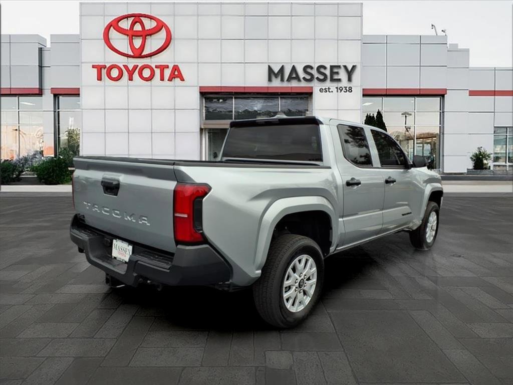 Used 2024 Toyota Tacoma SR image 3