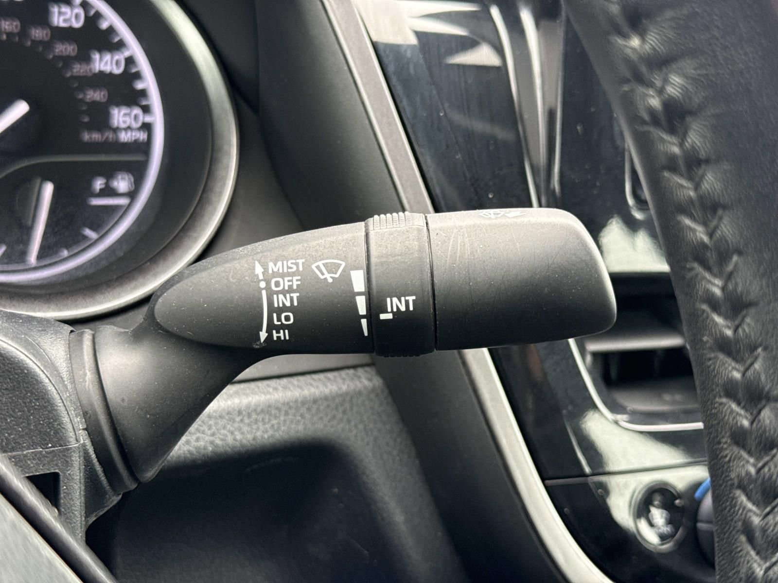 Used 2023 Toyota Camry SE image 17