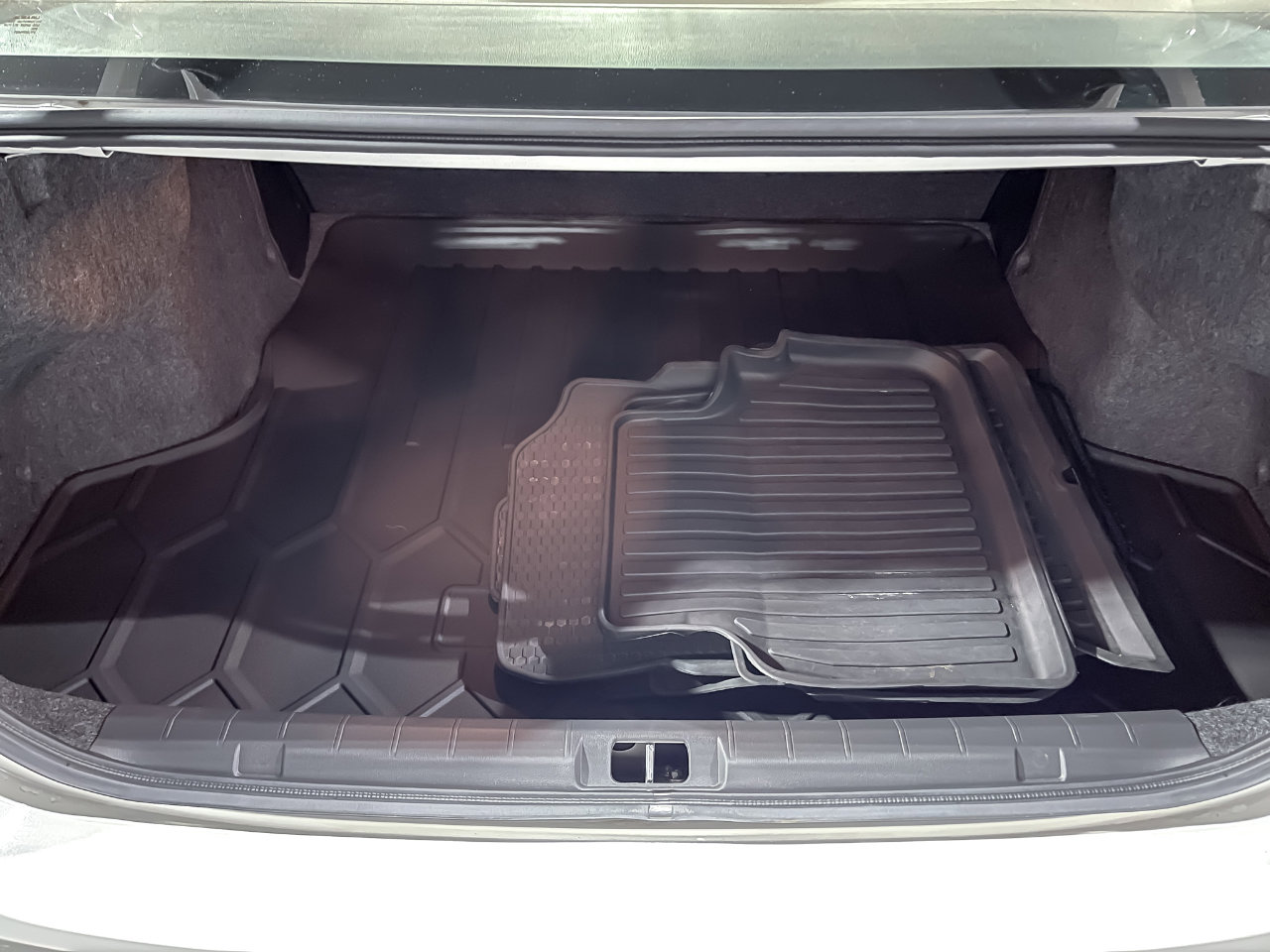 Used 2019 Subaru Impreza 2.0i w/ Eyesight image 9