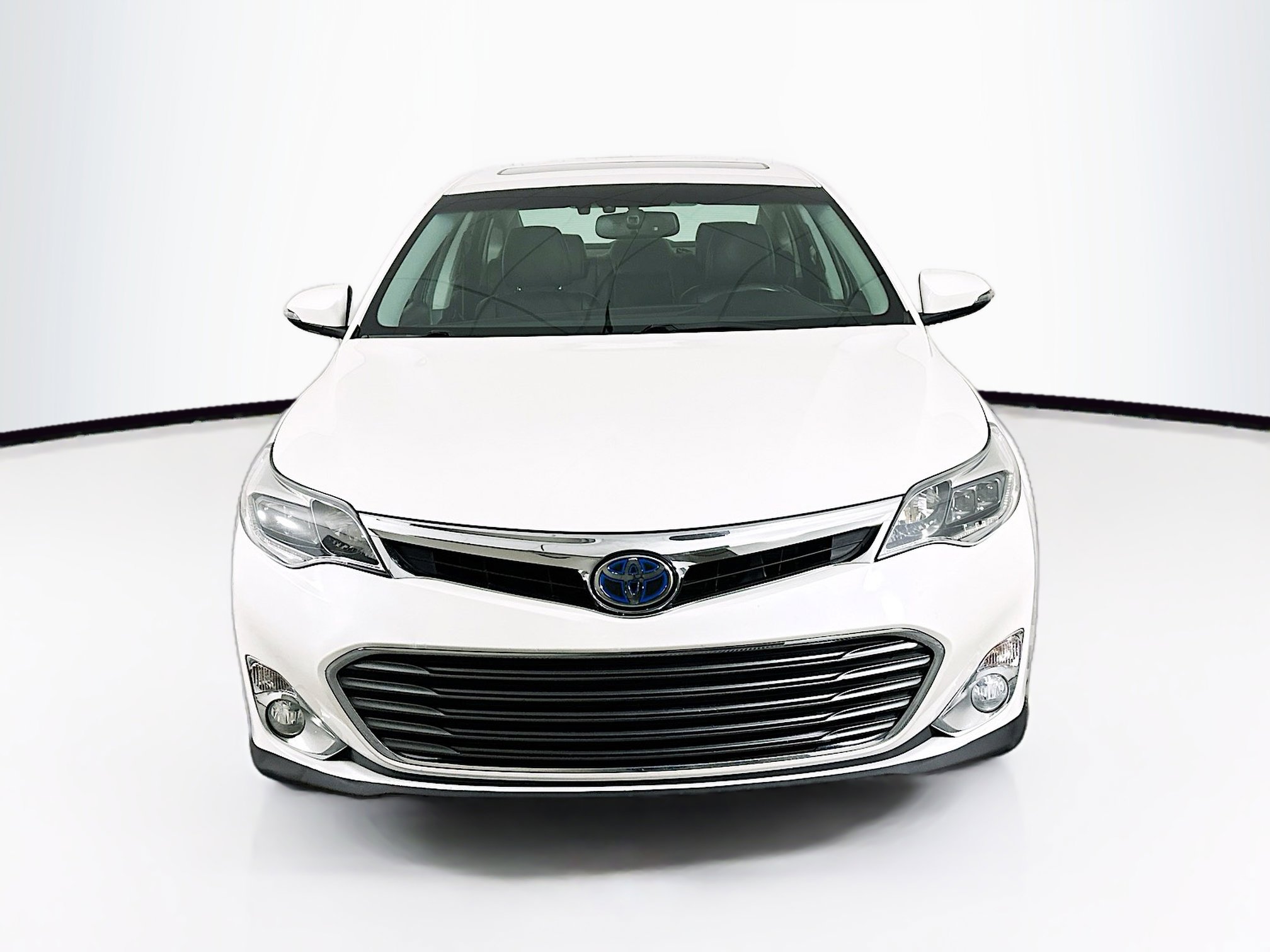 Used 2014 Toyota Avalon Limited image 2
