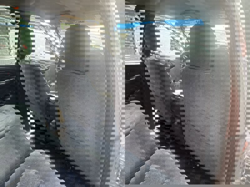 Used 2001 Chevrolet Silverado 2500 4x4 Crew Cab image 26