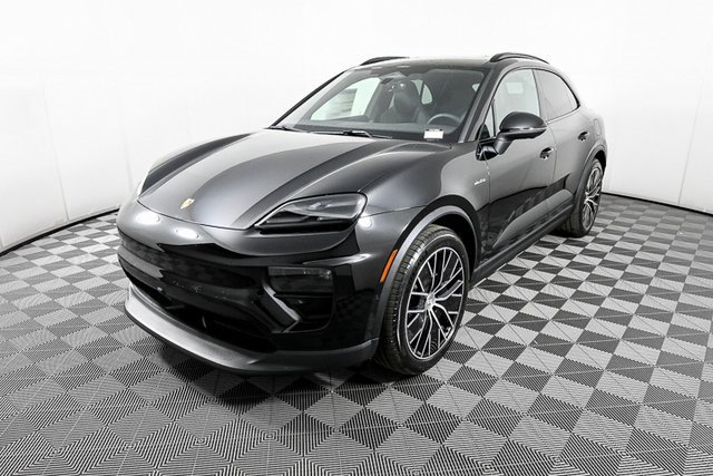 New 2025 Porsche Macan 4S Electric