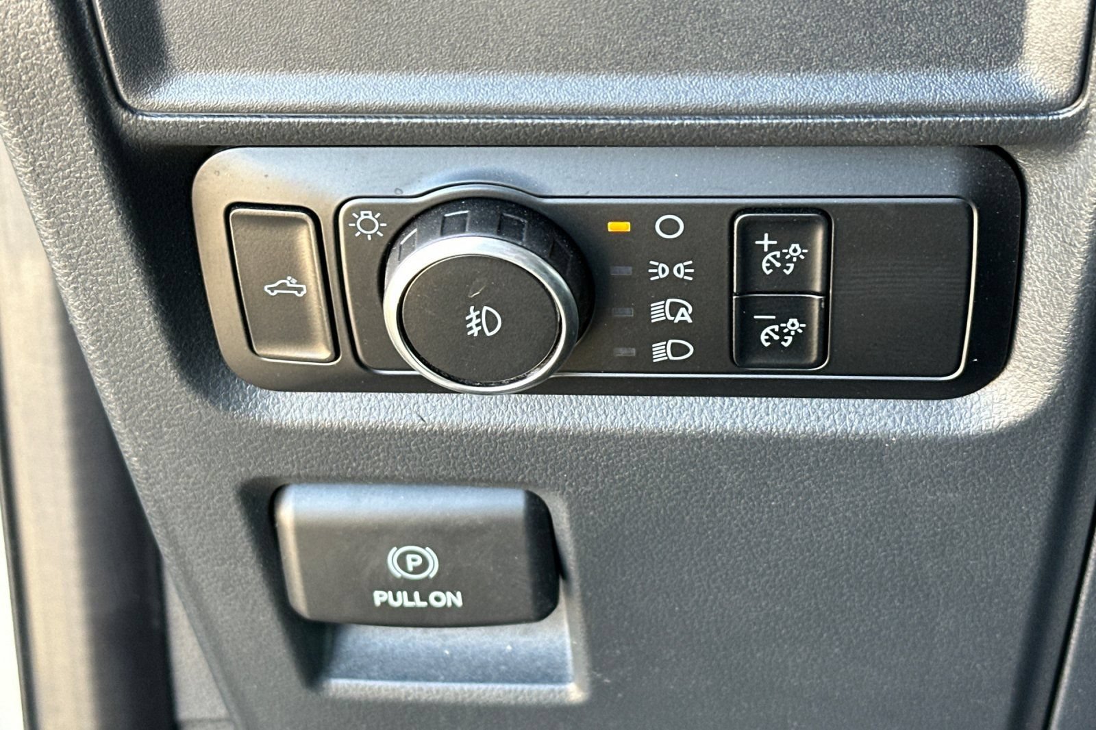 Used 2024 Ford F150 STX RWD image 30