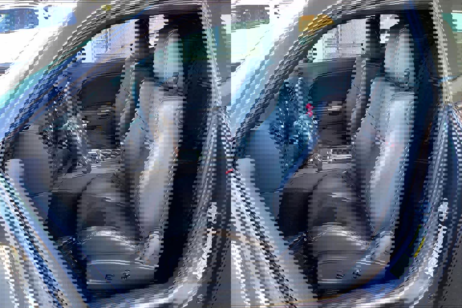 Used 2014 Dodge Challenger R/T image 8