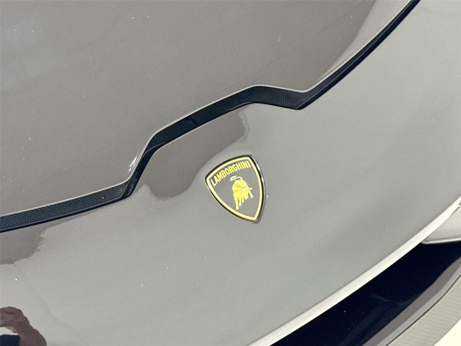 Used 2017 Lamborghini Huracan LP 610-4 image 31