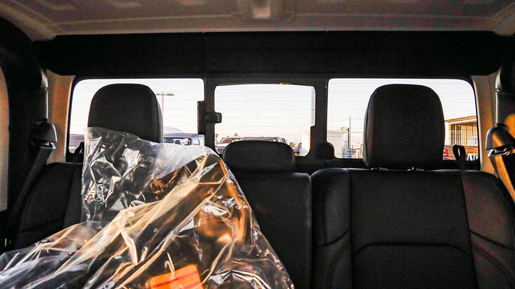 New 2026 Jeep Gladiator Rubicon AWD/4WD image 26