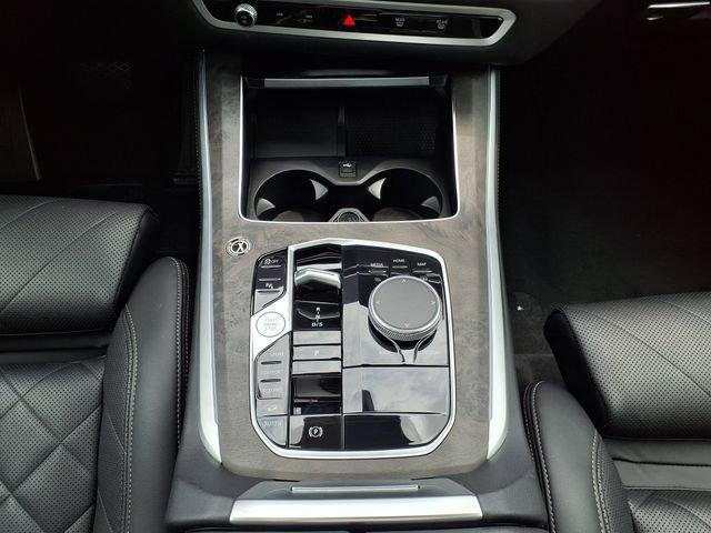 Used 2024 BMW X5 xDrive40i AWD/4WD image 25