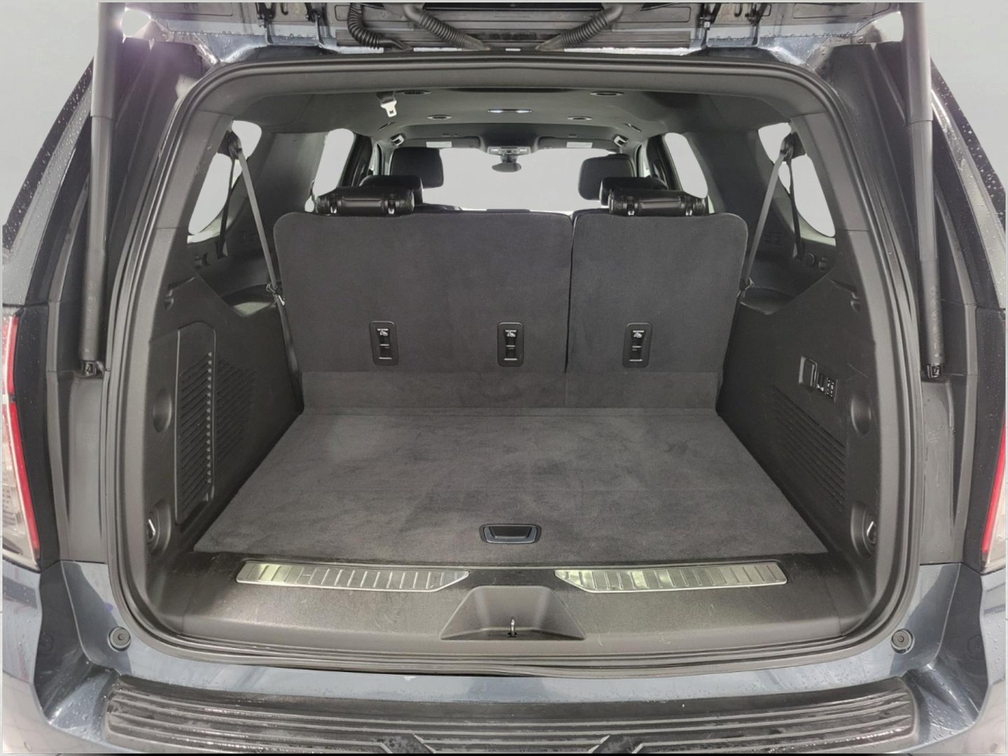 Used 2021 Chevrolet Suburban High Country AWD/4WD image 45