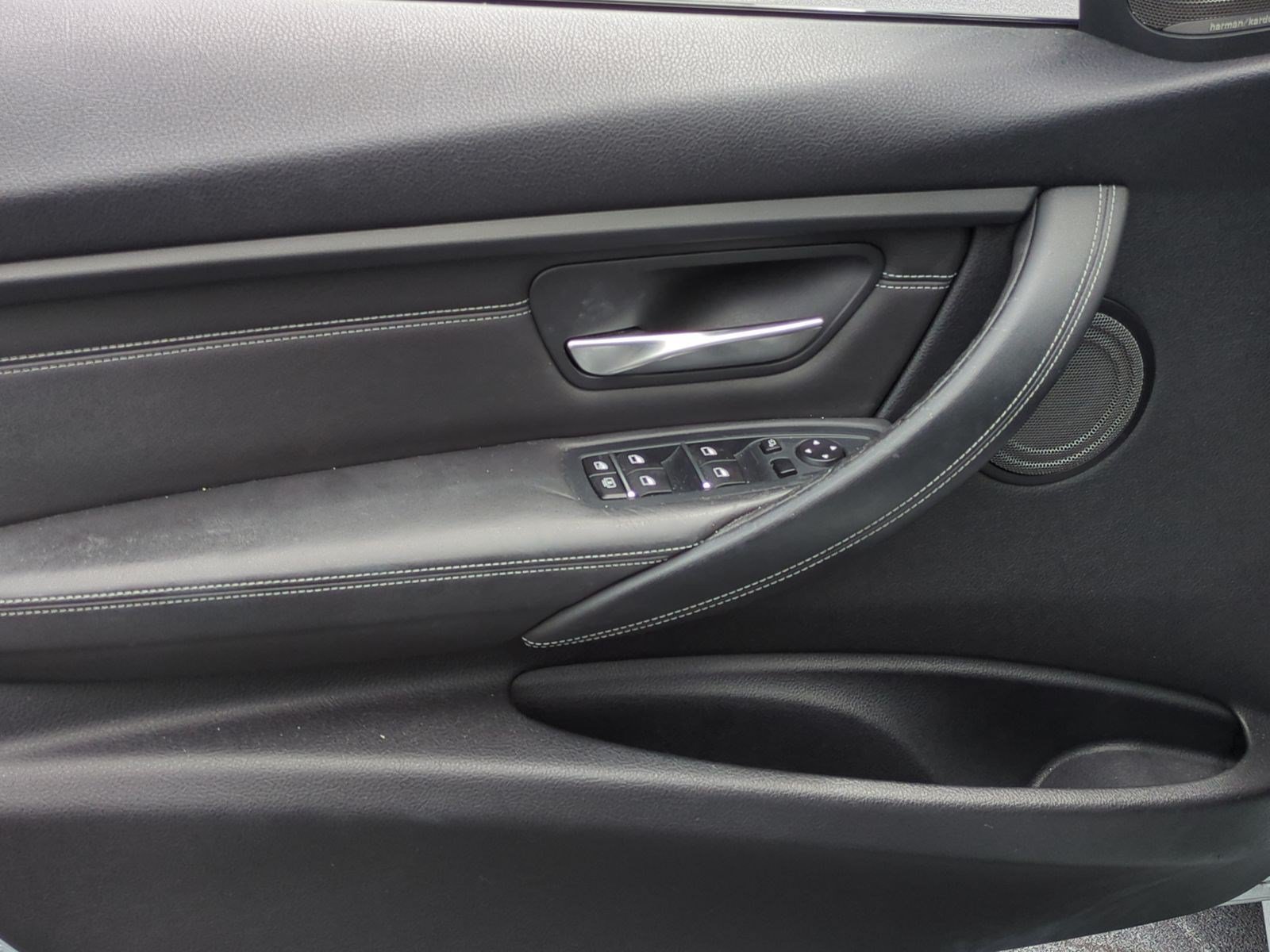 Used 2016 BMW M3 RWD image 14