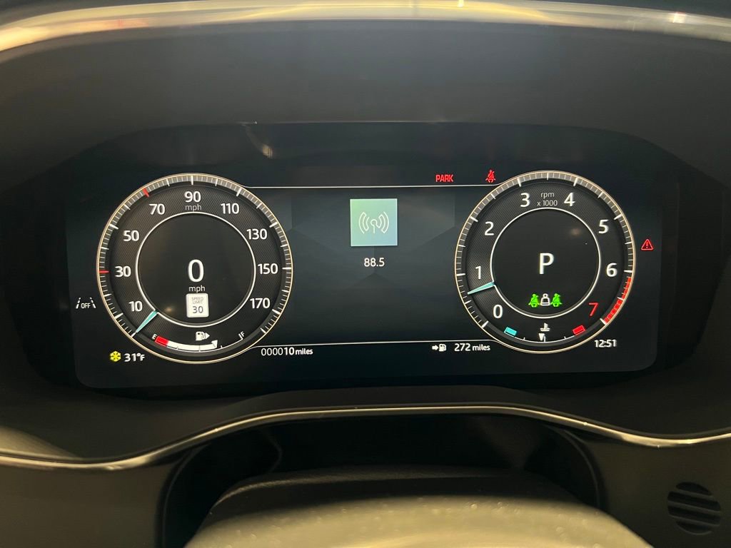 New 2025 Jaguar F-PACE R-Dynamic S image 27