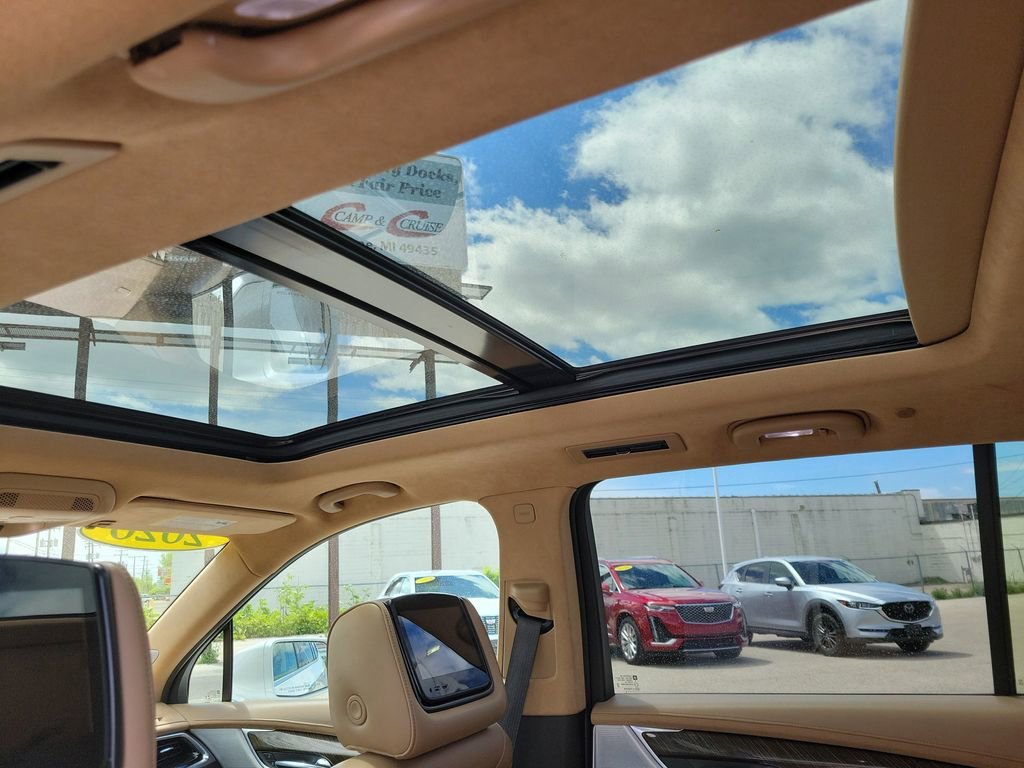 Used 2020 Cadillac XT6 Premium Luxury w/ Platinum Package AWD/4WD image 19