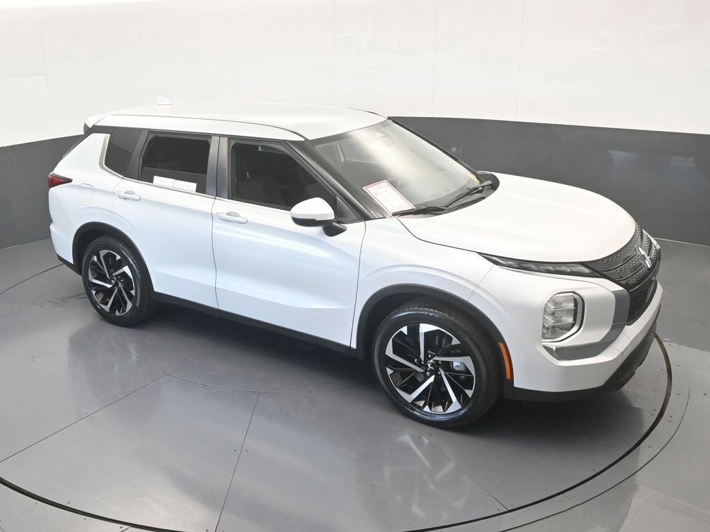 Used 2022 Mitsubishi Outlander ES image 53