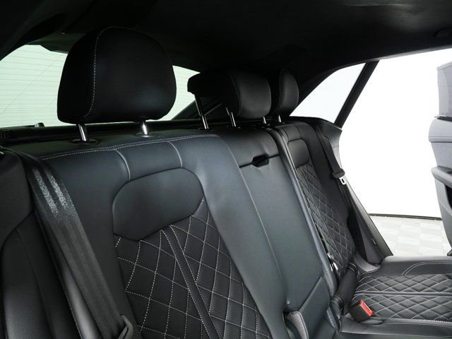 New 2026 Audi SQ8 Prestige image 24