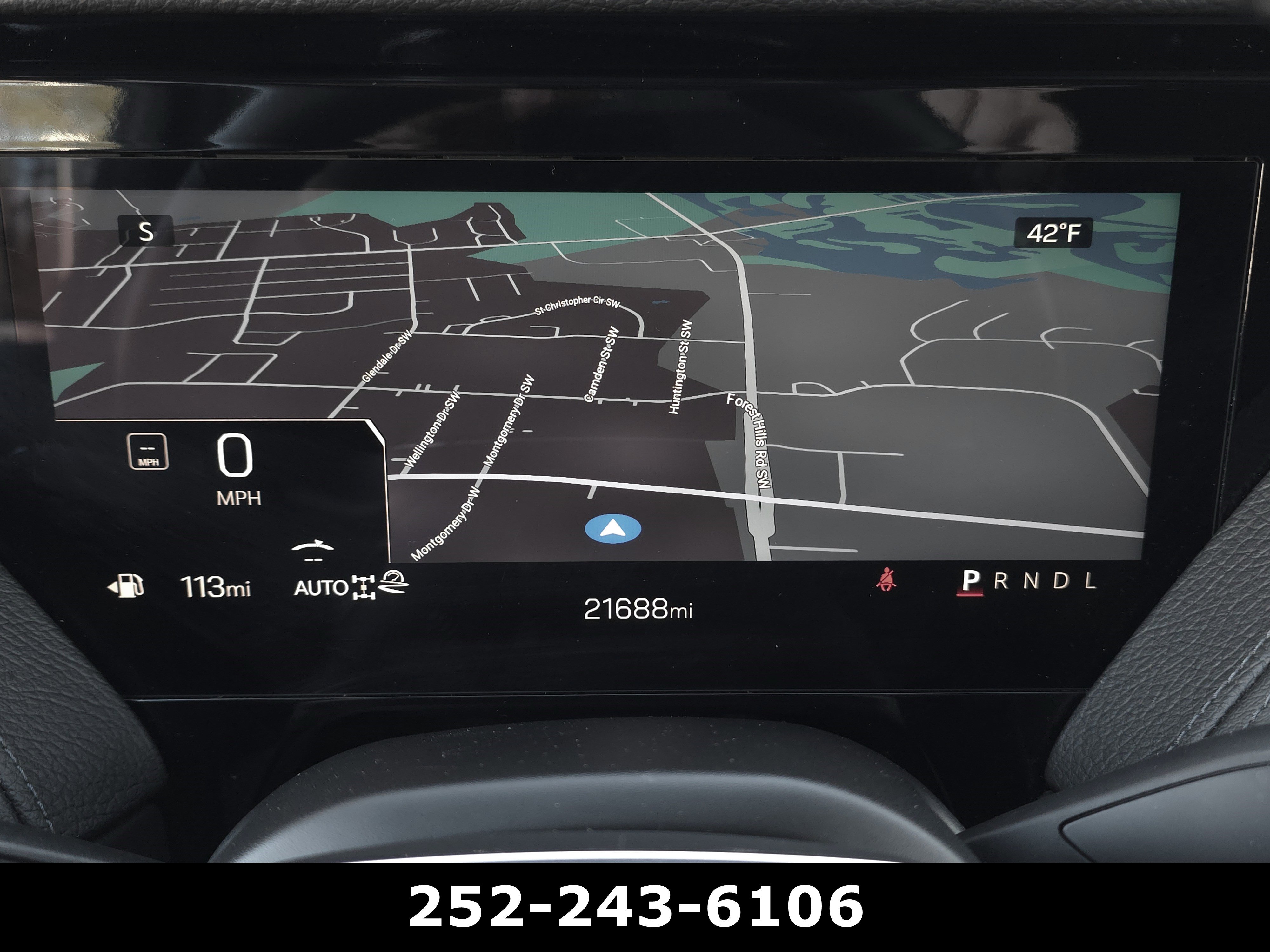 Used 2025 GMC Yukon Denali AWD/4WD image 30