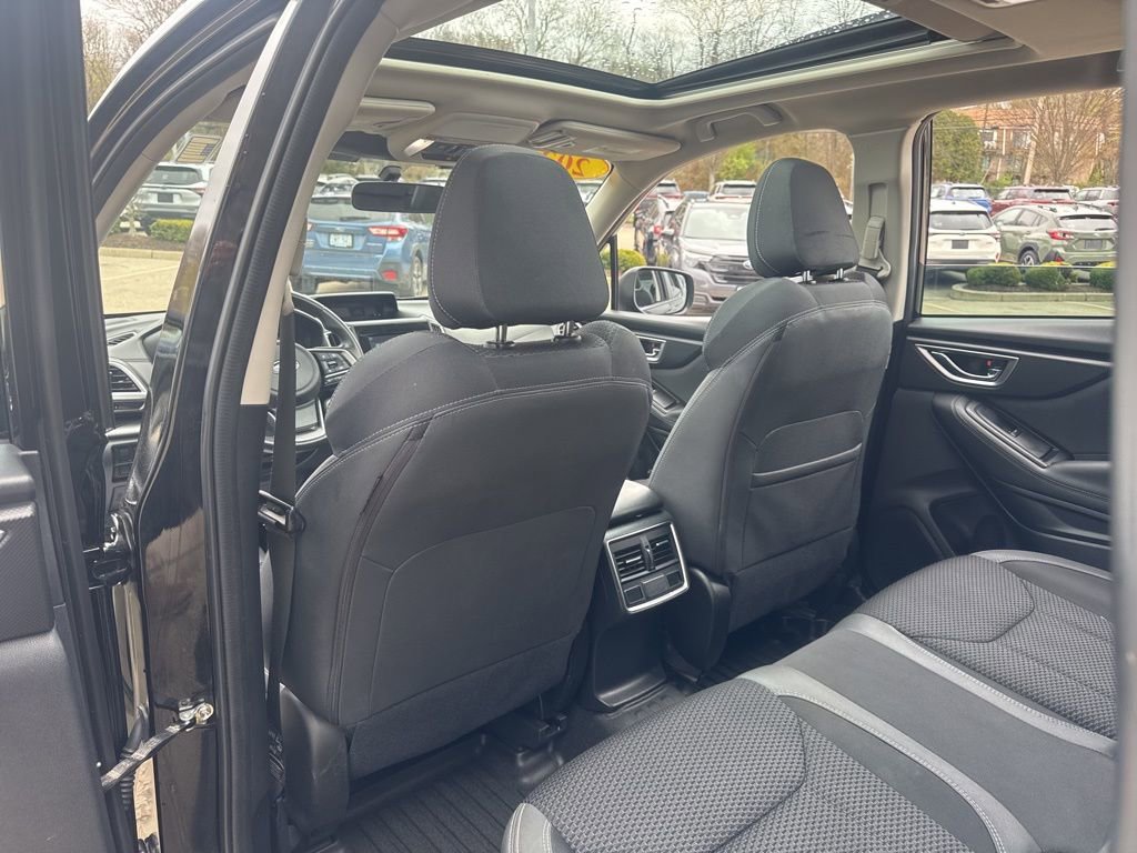 Used 2023 Subaru Forester Premium AWD/4WD image 16