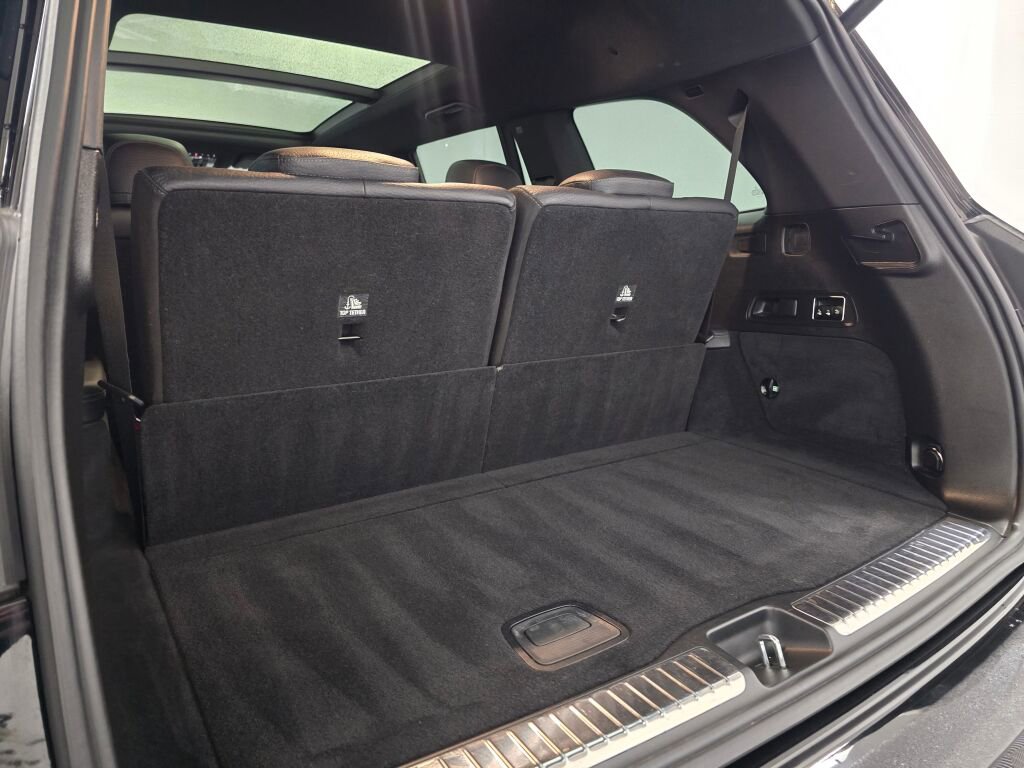 Used 2020 Mercedes-Benz GLS 450 4MATIC image 22