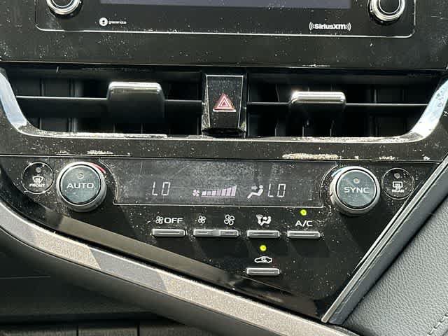 Used 2024 Toyota Camry LE AWD/4WD image 13