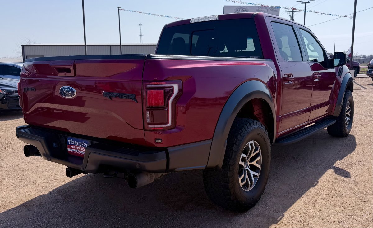 Used 2017 Ford F150 Raptor w/ Equipment Group 802A Luxury image 5