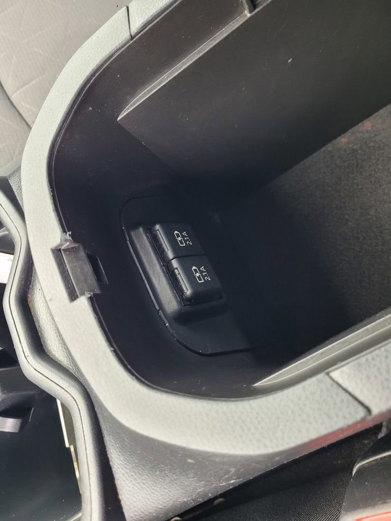Used 2019 Toyota RAV4 XLE w/ Carpet Mat Package image 19