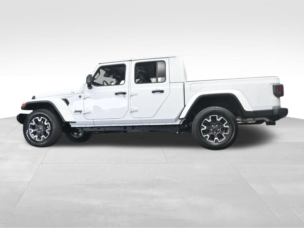 Used 2024 Jeep Gladiator Sport w/ Premium Package image 61