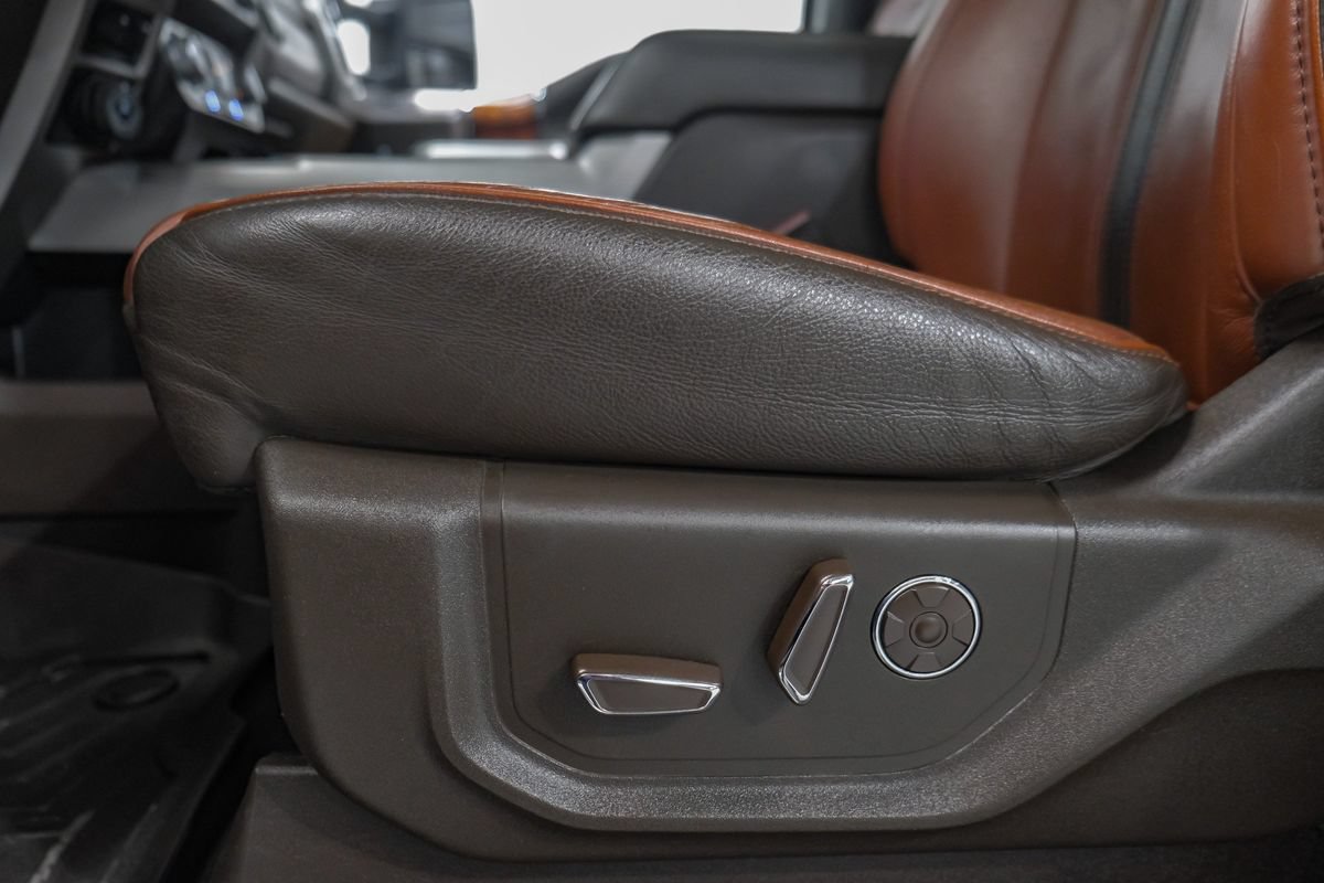 Used 2020 Ford F350 King Ranch w/ King Ranch Ultimate Package AWD/4WD image 34