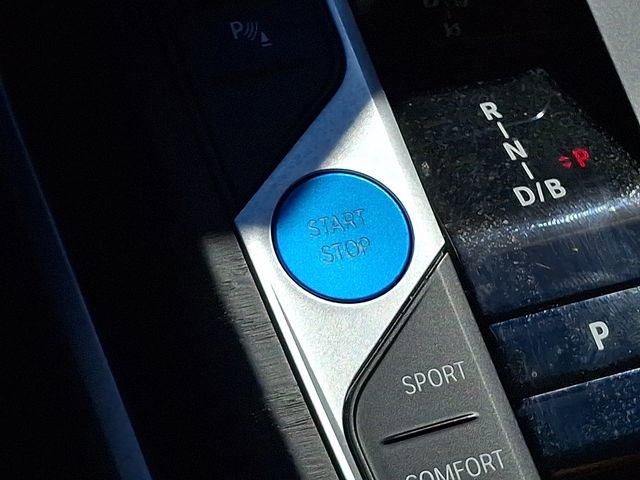 Used 2023 BMW i4 eDrive40 w/ Premium Package image 29