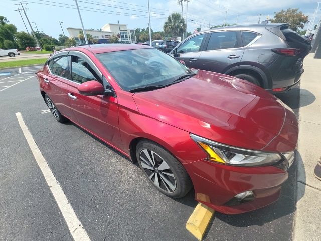 Used 2020 Nissan Altima 2.5 SV
