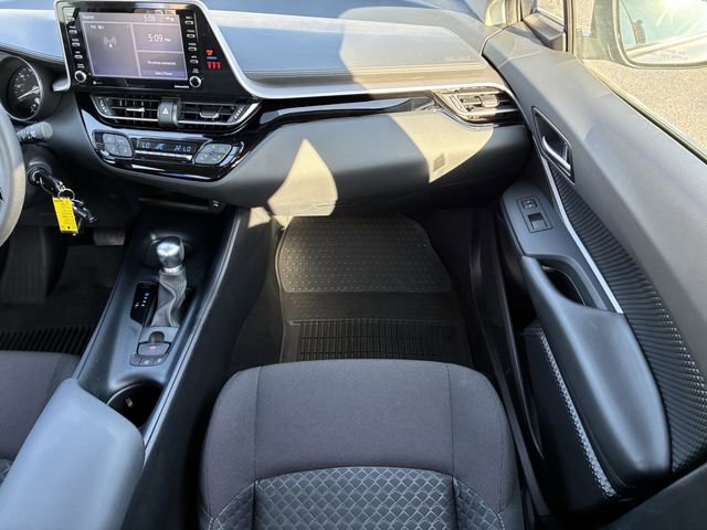 Used 2021 Toyota C-HR LE FWD image 18