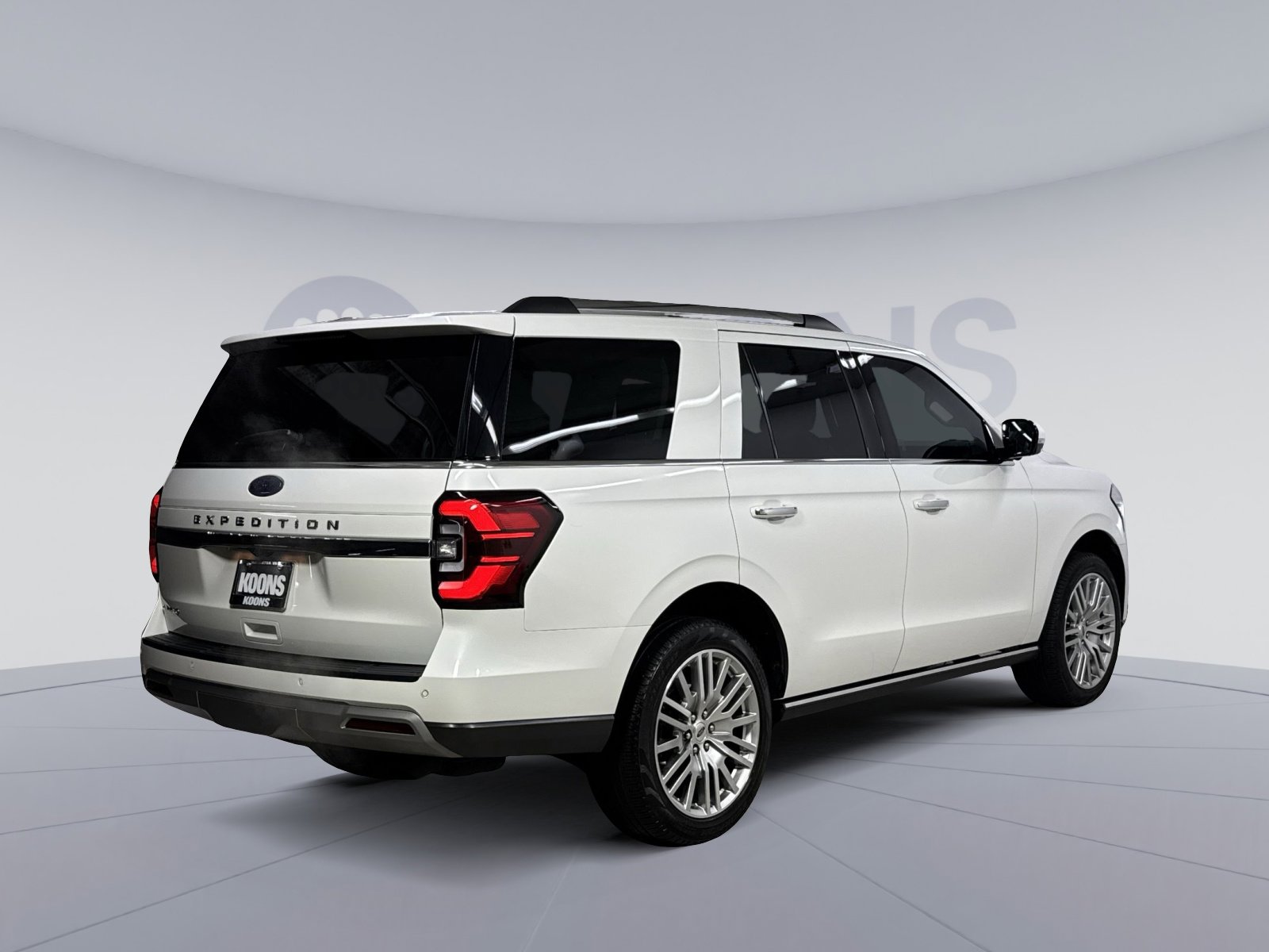 Used 2024 Ford Expedition Limited image 12