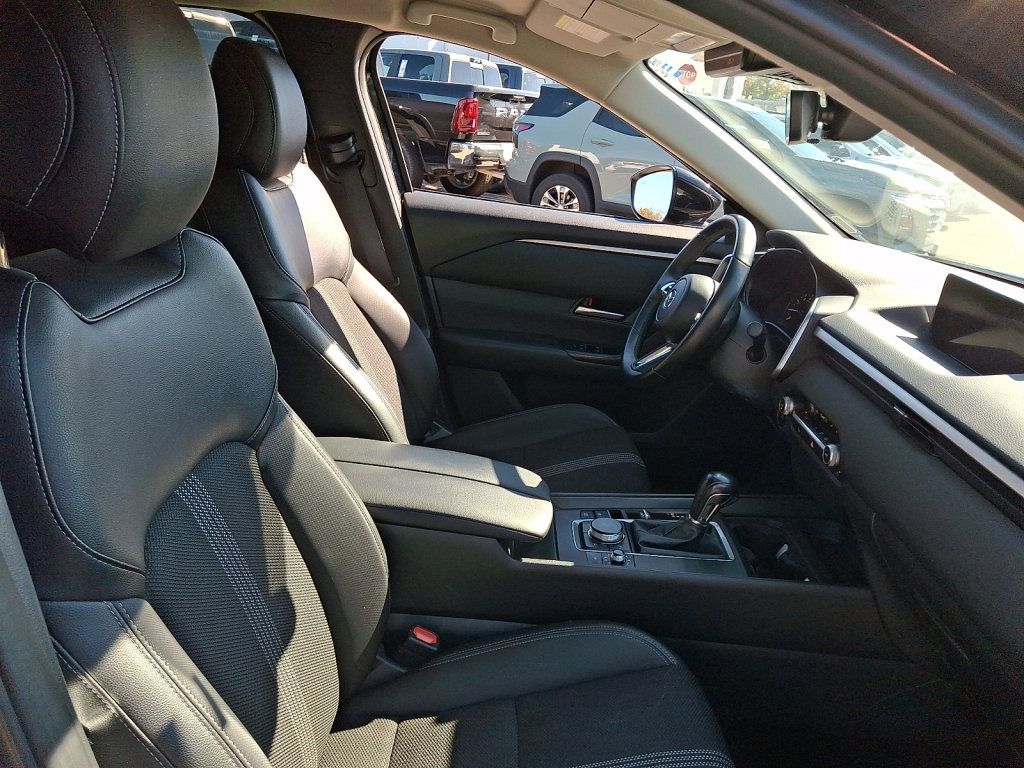 Used 2025 MAZDA CX-50 AWD 2.5 S w/ Preferred Package image 12