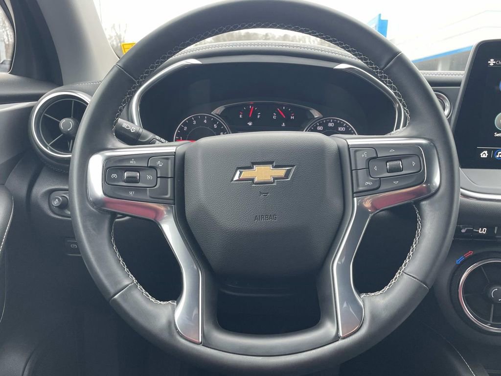 Used 2023 Chevrolet Blazer LT image 27