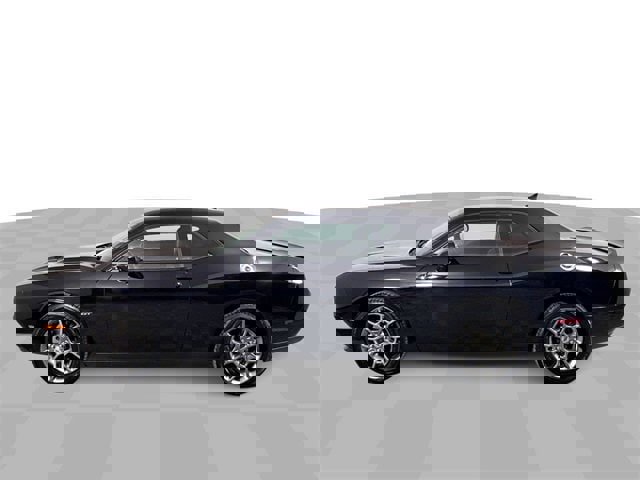 Used 2017 Dodge Challenger GT w/ Technology Group image 5