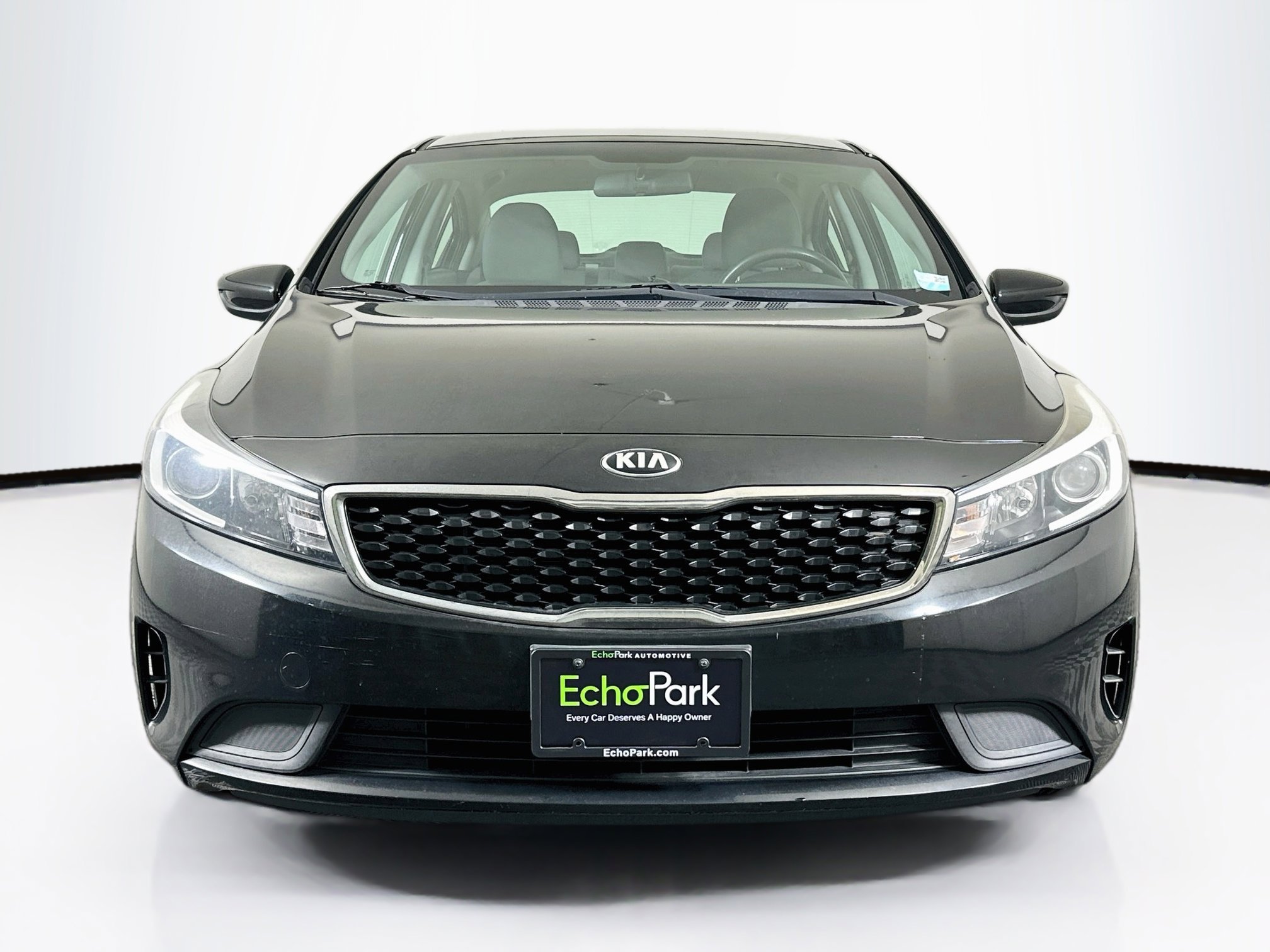 Used 2017 Kia Forte LX FWD image 2