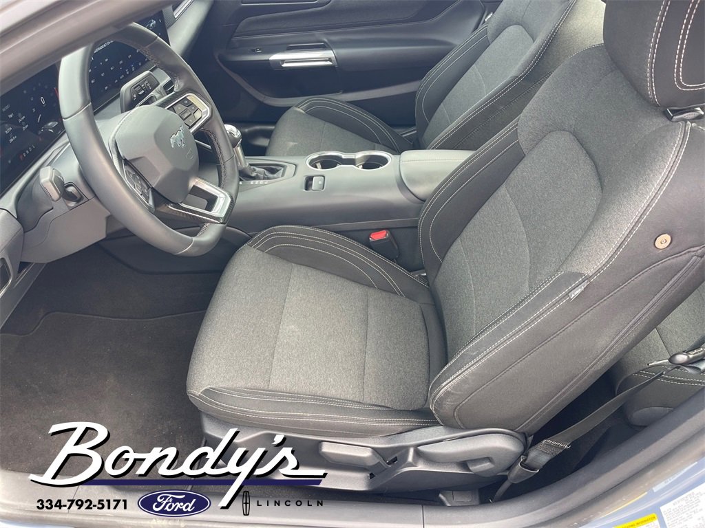 Used 2024 Ford Mustang Coupe image 13