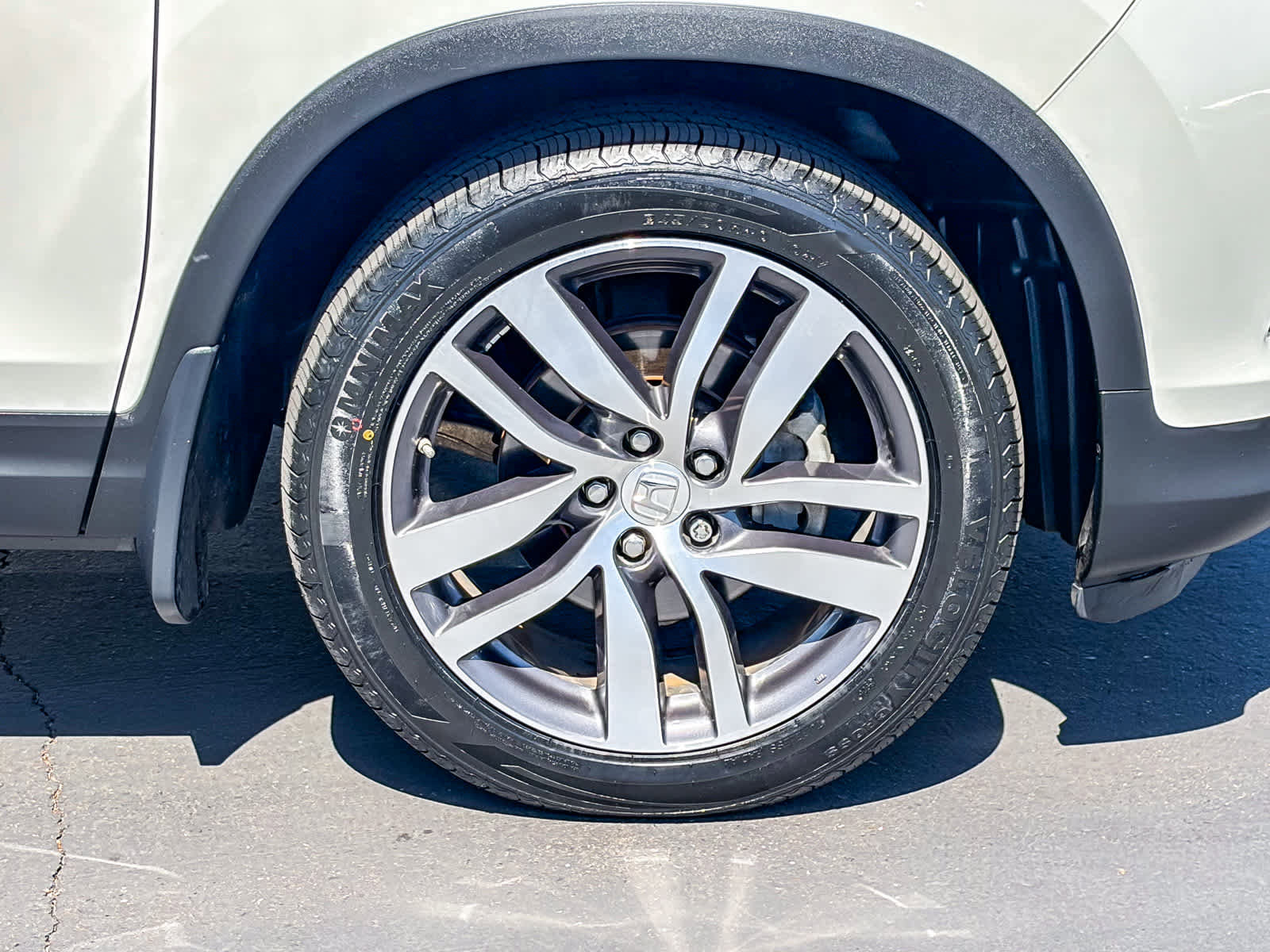 Used 2018 Honda Pilot Touring image 9