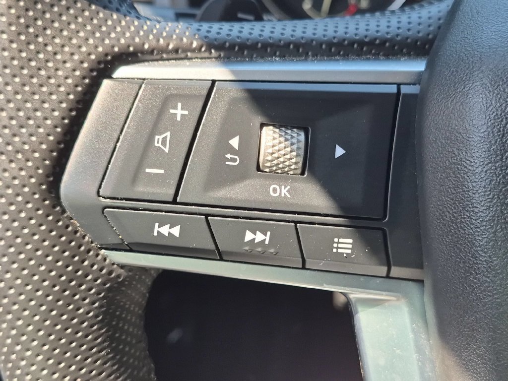 Used 2025 Mitsubishi Outlander SE AWD/4WD image 21