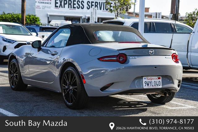Certified 2025 MAZDA MX-5 Miata Club RWD image 4