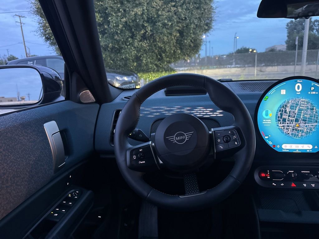 Used 2025 MINI Cooper Countryman S w/ Comfort Package Max image 10