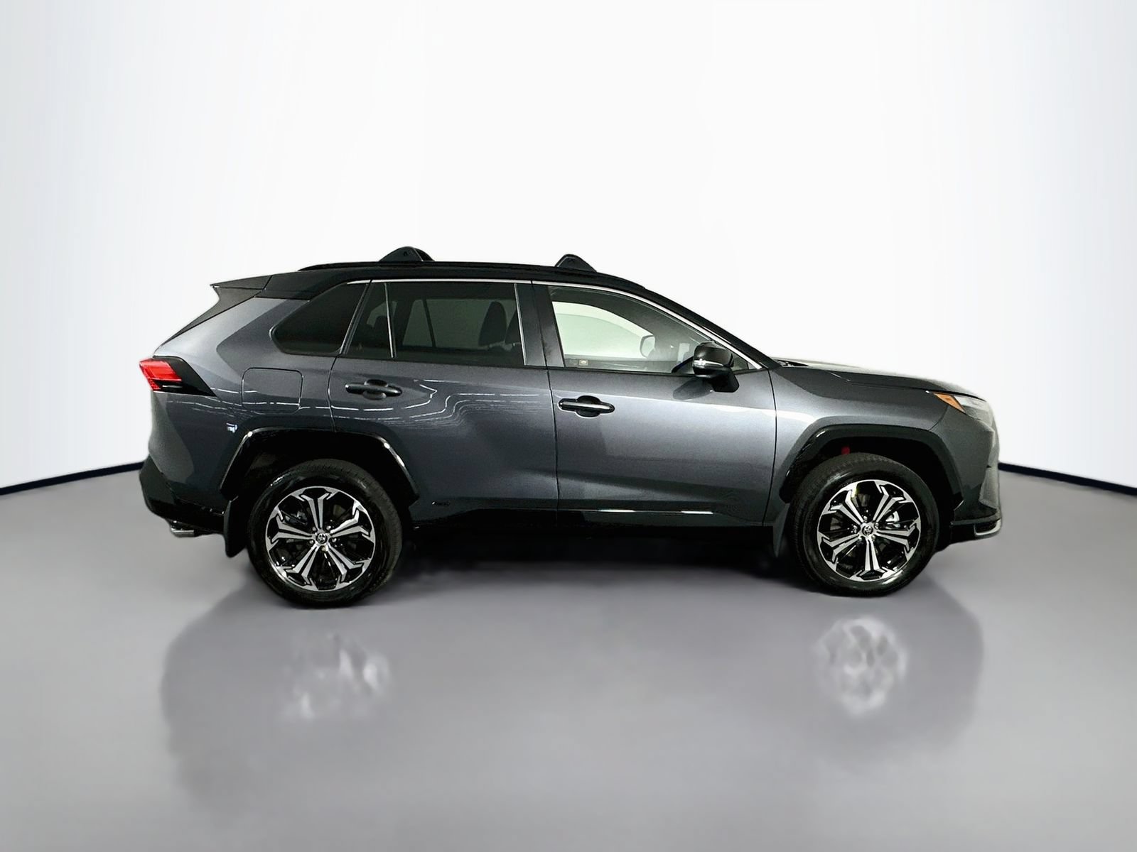Certified 2025 Toyota RAV4 XSE w/ Weather Package AWD/4WD image 8