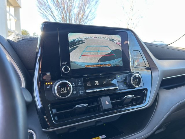 Used 2024 Toyota Highlander XLE image 21