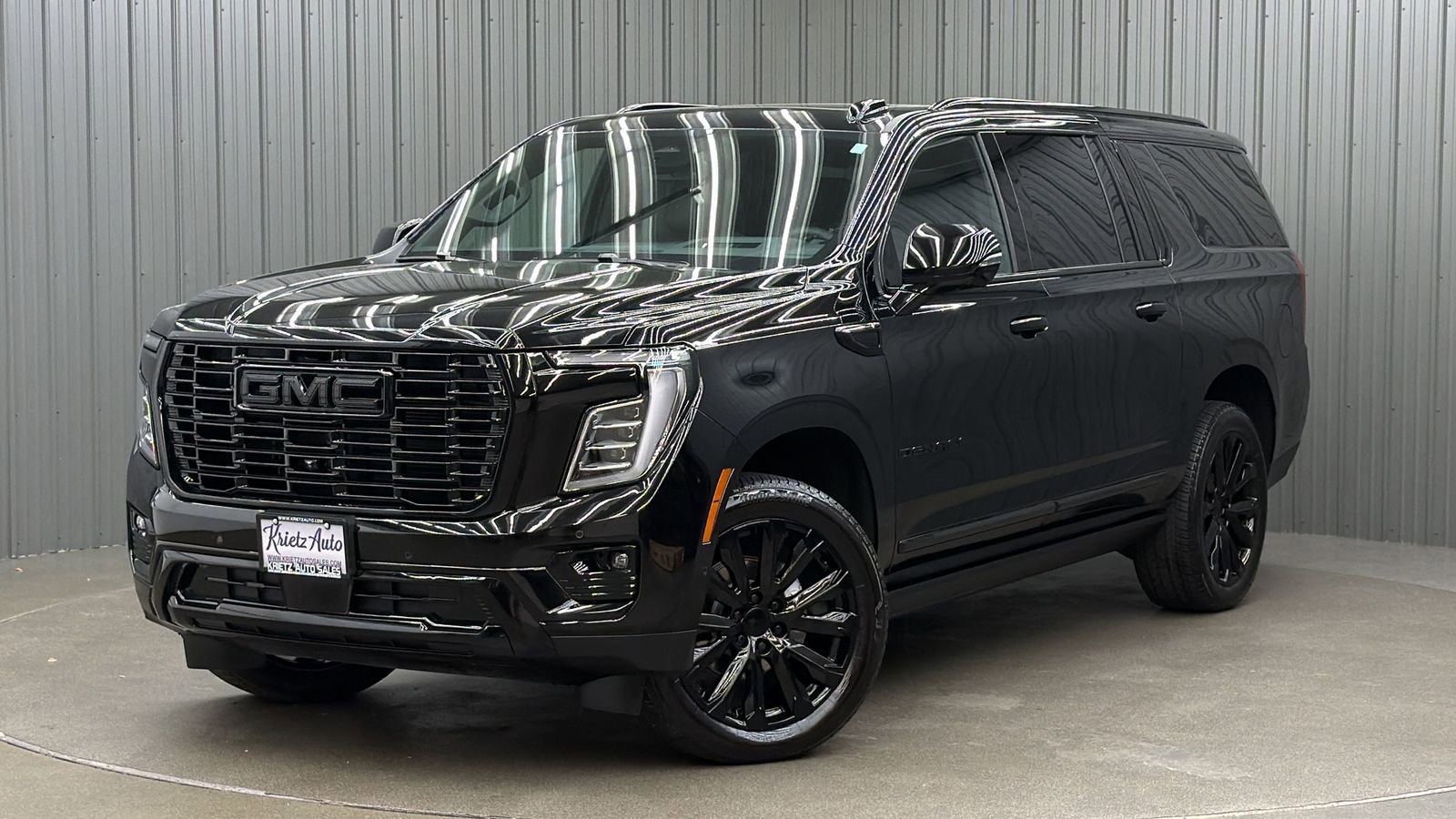 Used 2025 GMC Yukon XL Denali w/ Sun & Power Step Package image 1