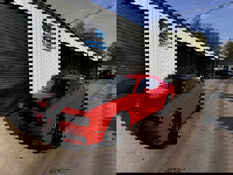 Used 2022 Dodge Challenger SRT image 2