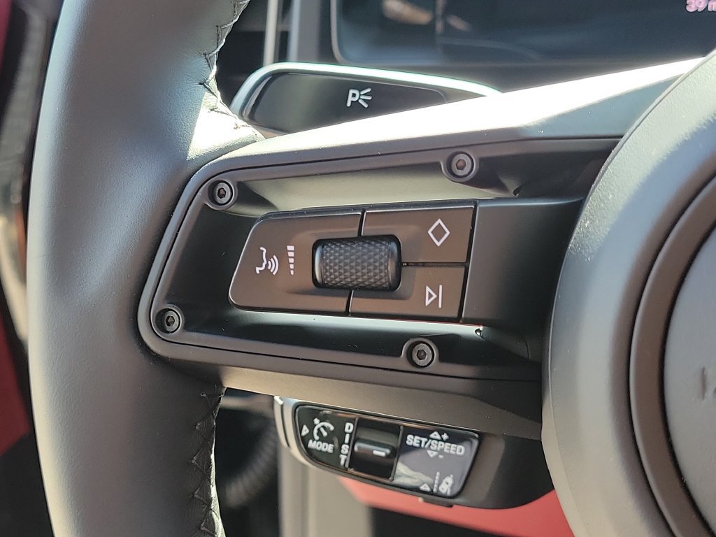 New 2026 Porsche Cayenne Turbo AWD/4WD image 36