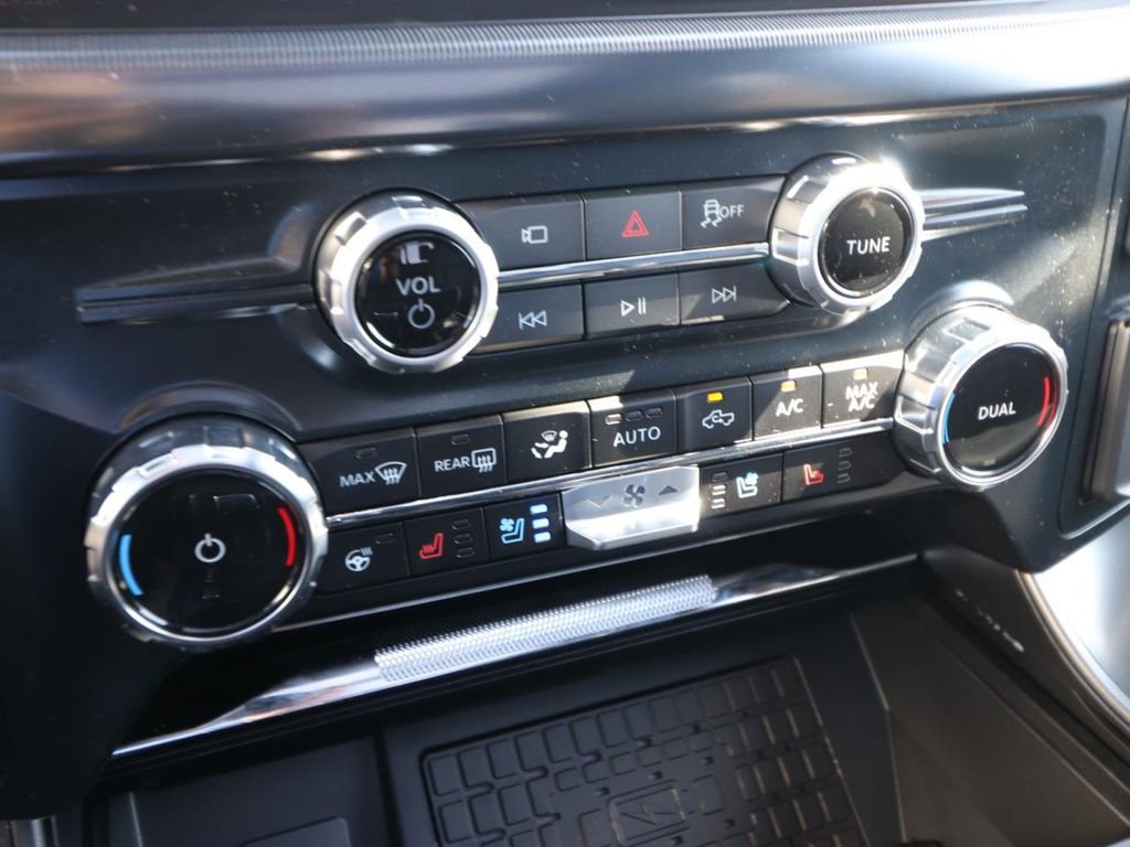 New 2026 Ford F150 Lariat w/ Equipment Group 502A High image 21