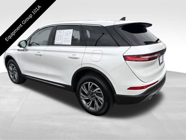 Certified 2023 Lincoln Corsair AWD w/ Equipment Group 101A image 4